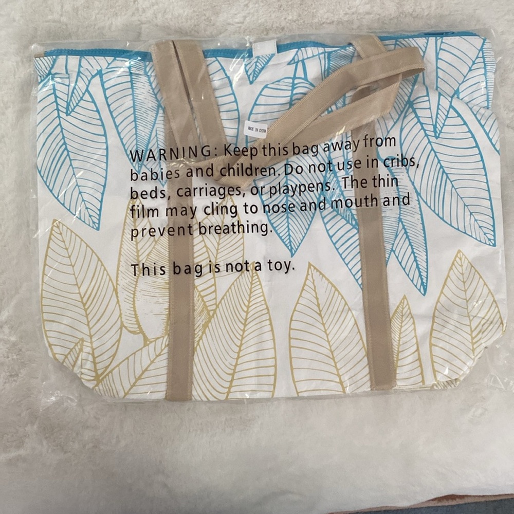 Elegant Leaf Print Tote Bag - White, Blue, and Gold. New in Bag - Picture 4 of 4